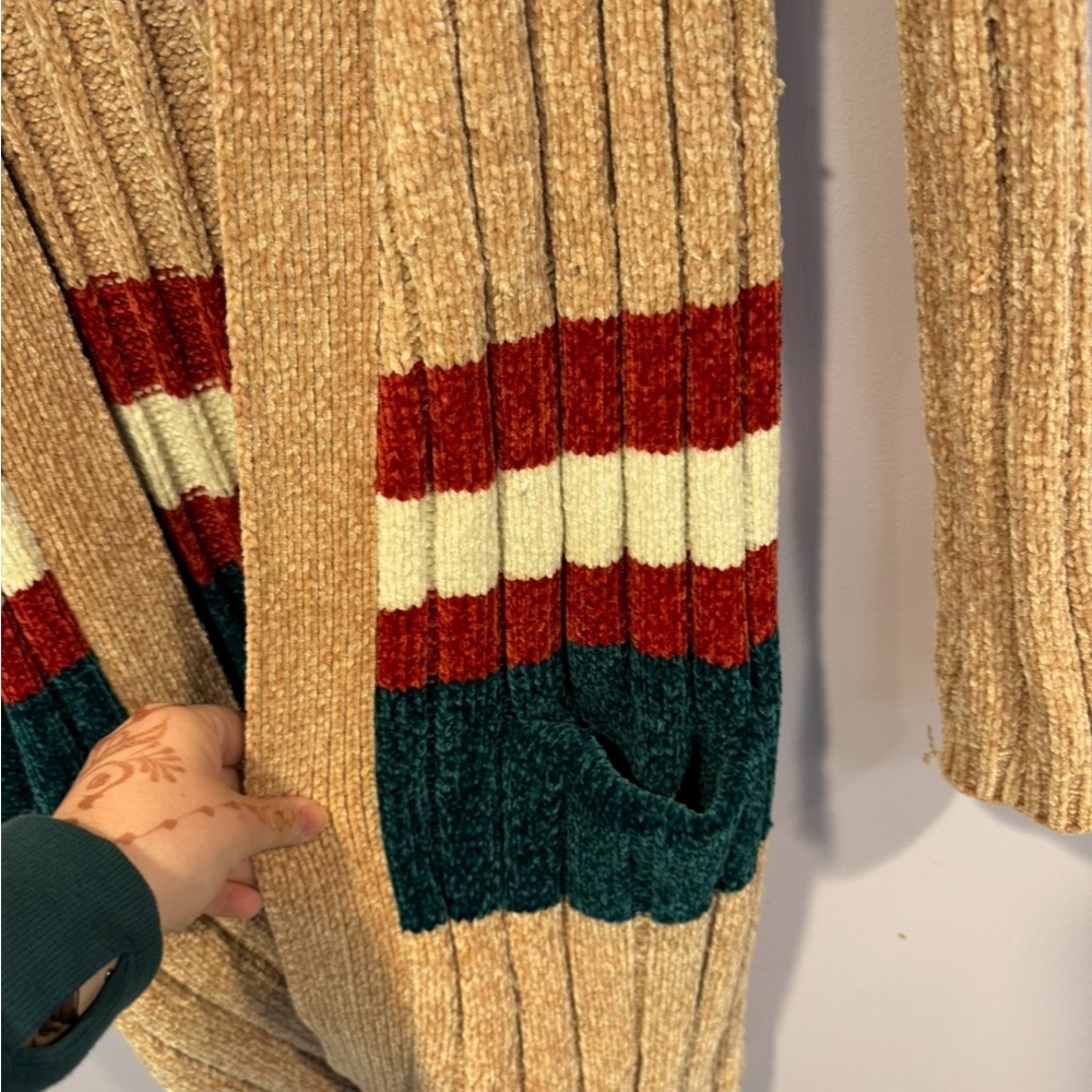 Alya super soft tan red white and green striped Cardigan - Picture 2 of 6